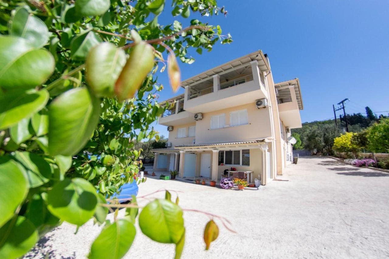 Lydia's Marmaron (Corfu)